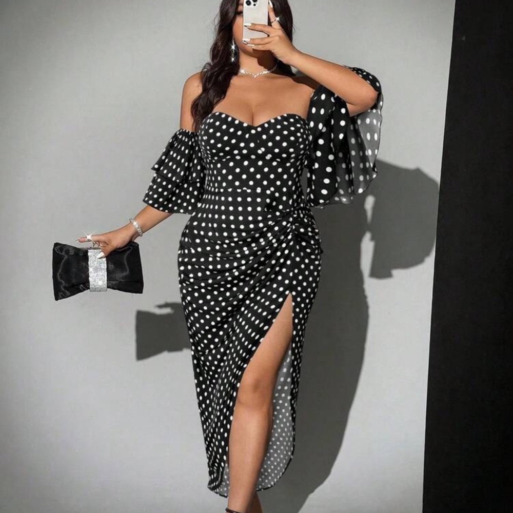Viva Relle Plus Size Women's Elegant Polka Dot Ruched Tube Dress With Cuffs - Picture 2 of 4